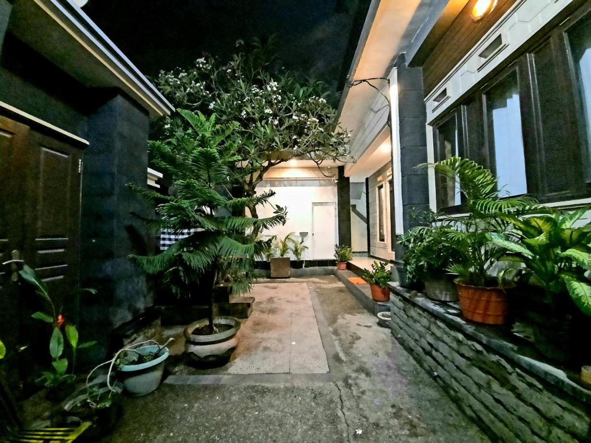 Ganggas Homestay Jimbaran Buitenkant foto