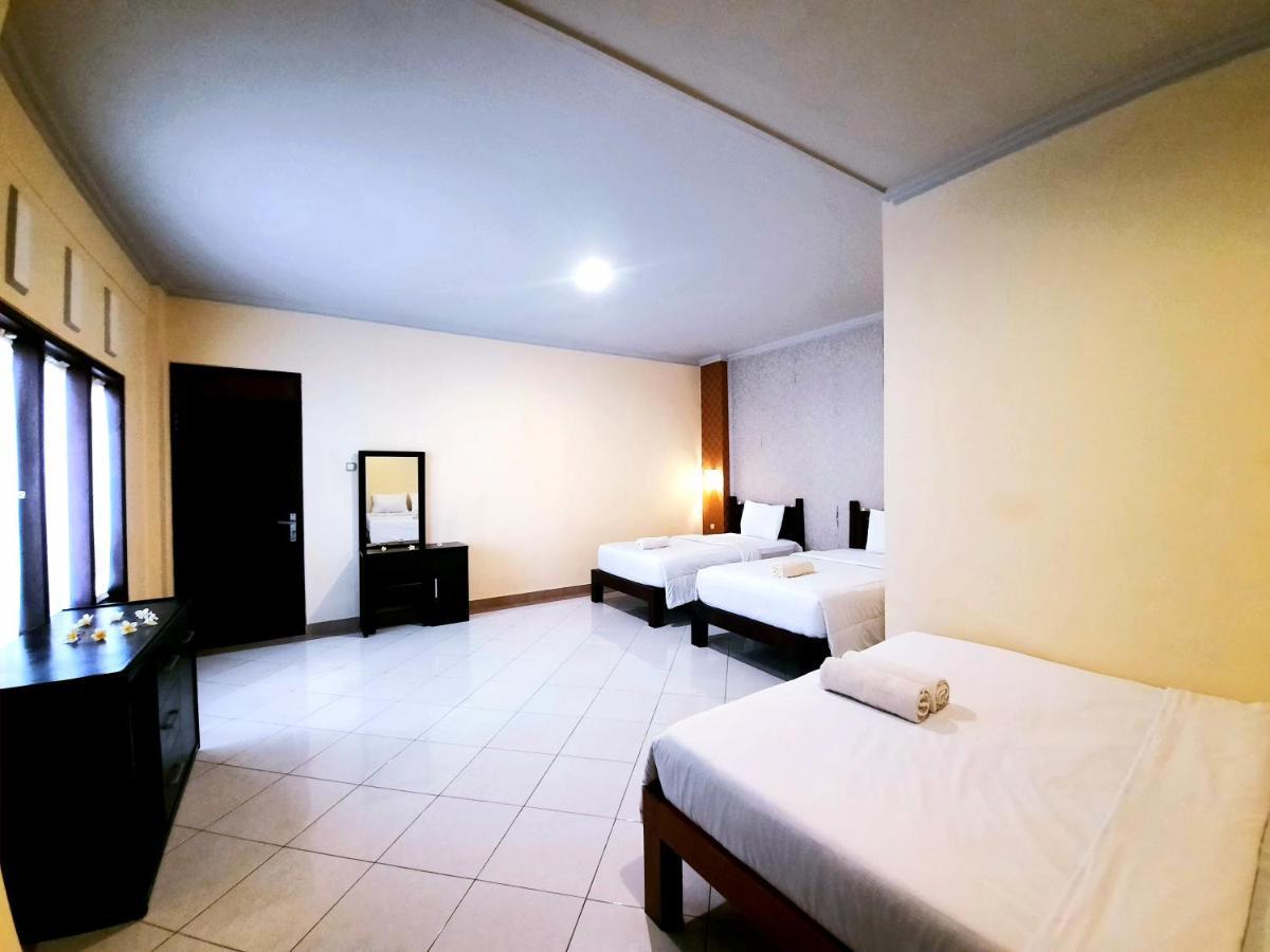 Ganggas Homestay Jimbaran Buitenkant foto