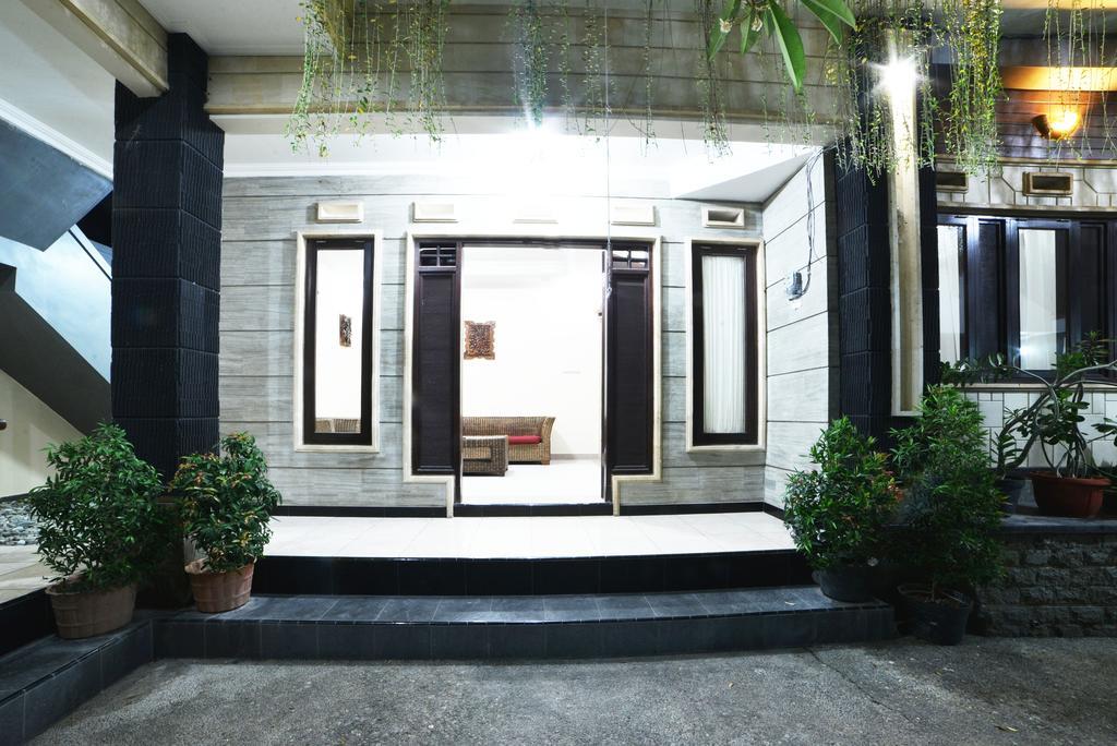 Ganggas Homestay Jimbaran Buitenkant foto